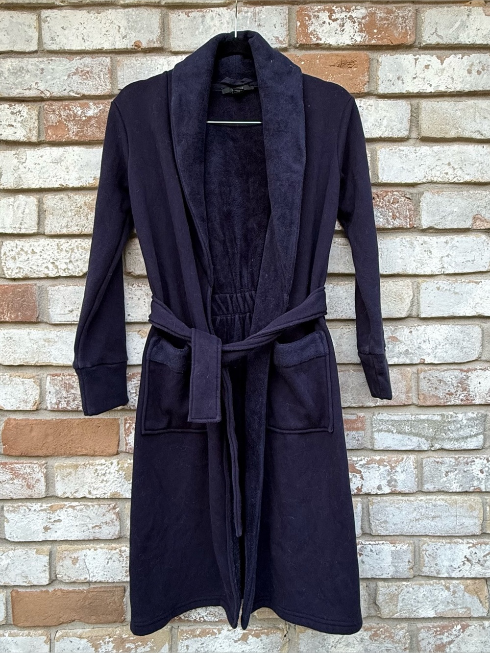 Tahari Plush Navy Robe